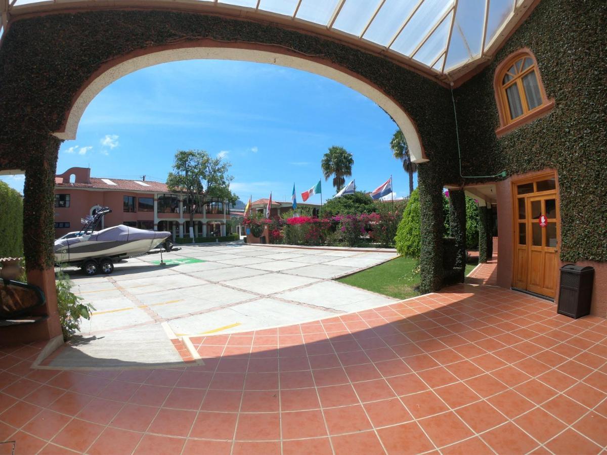 Hotel Arrecife De Coral San Cristóbal de Las Casas エクステリア 写真
