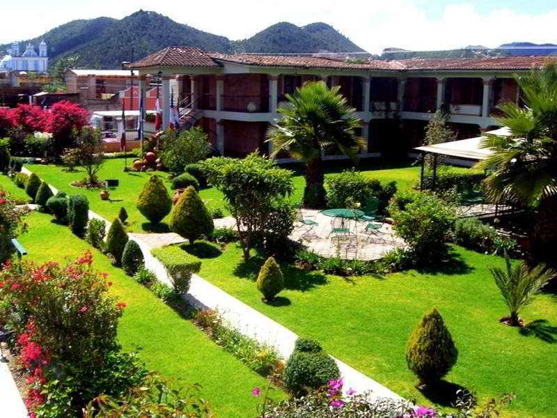 Hotel Arrecife De Coral San Cristóbal de Las Casas エクステリア 写真