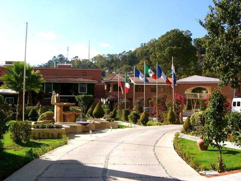 Hotel Arrecife De Coral San Cristóbal de Las Casas エクステリア 写真