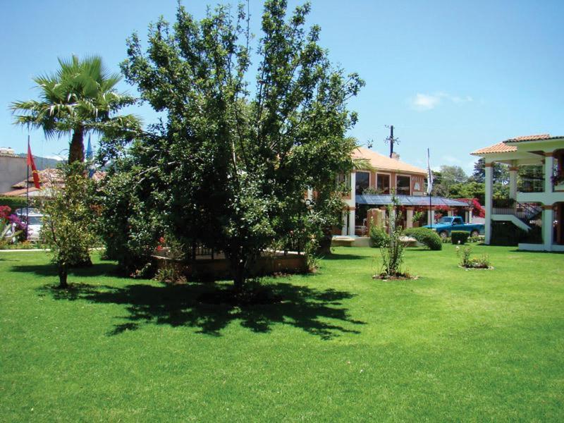 Hotel Arrecife De Coral San Cristóbal de Las Casas エクステリア 写真