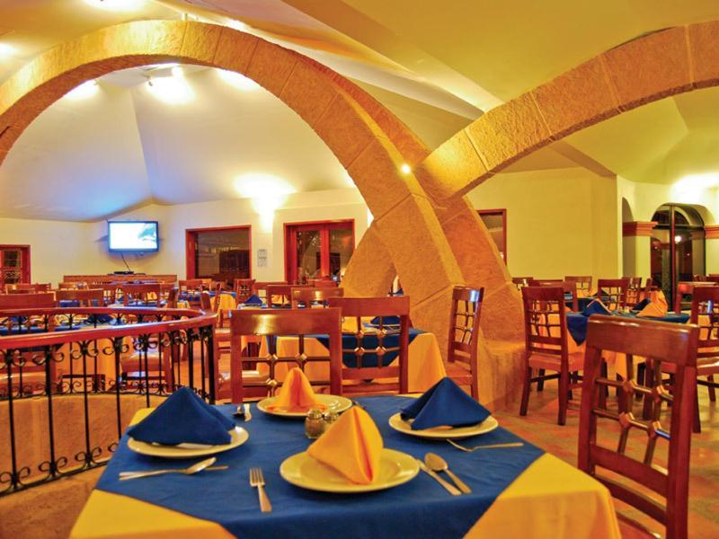 Hotel Arrecife De Coral San Cristóbal de Las Casas エクステリア 写真